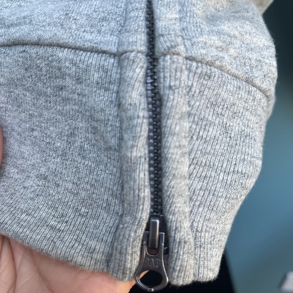 2018 Gap x Squared Grey Sweatshirt - Picture 10 of 11